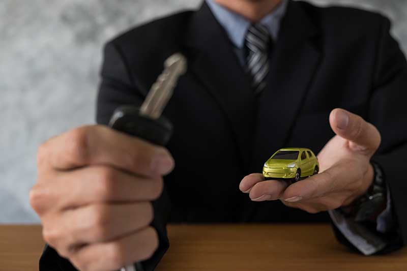 reclamaciones contra seguro de auto en california